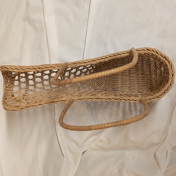 Vintage wicker wine bottle basket - Picture 2 of 4